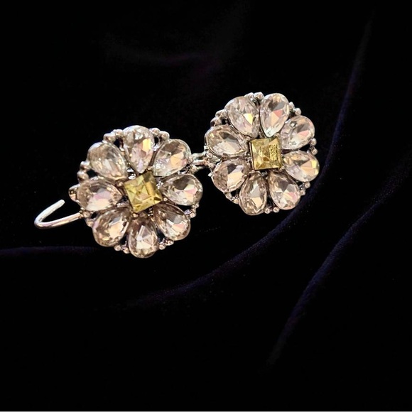 Vintage crystalElegant Silver tone and‎ Blue Floral Earrings - Picture 3 of 4